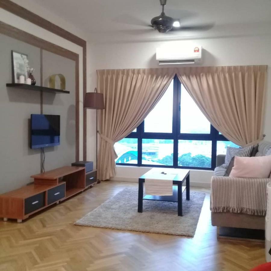 Adore Homestay@Emira Seksyen 13 Shah Alam, Msu, Stadium, Aeon Mall Eksteriør billede